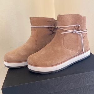 Merrell NIB Juno Bluff Camel Waterproof Boot